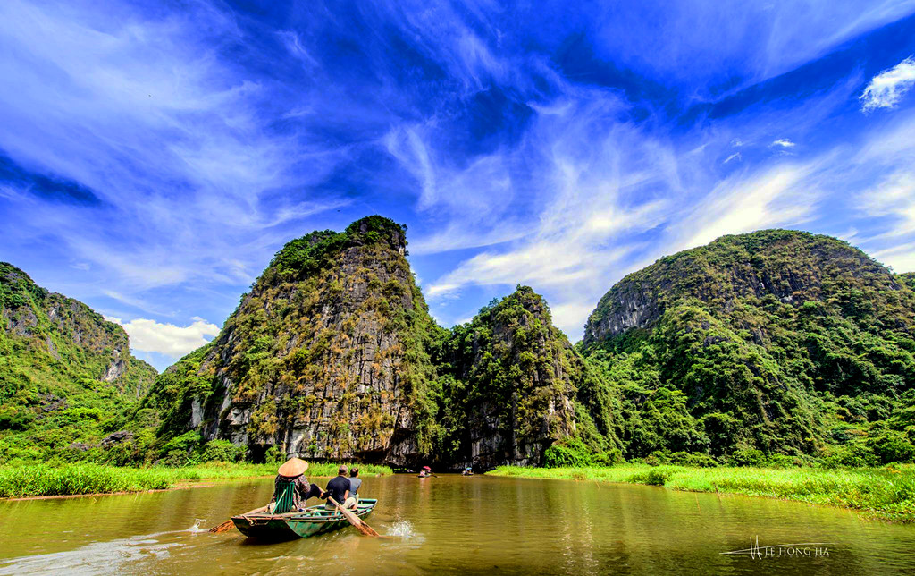 Excursion en bateau à Tam Coc ou Trang An