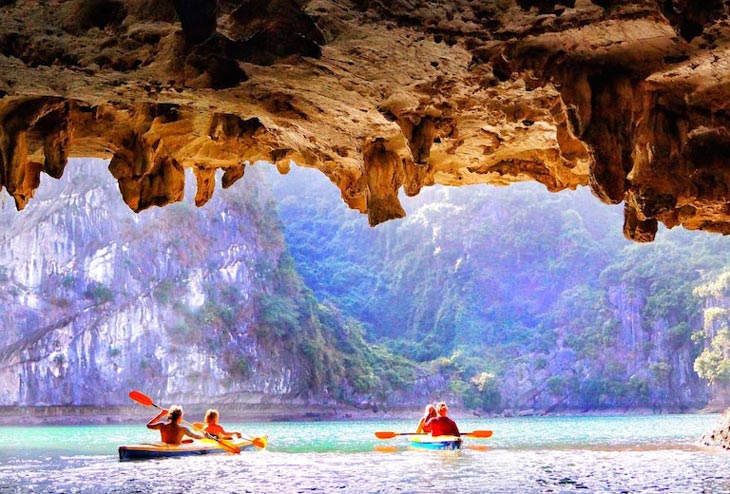 Kayak de la baie de Lan Ha: meilleurs endroits pour faire du kayak dans la baie de Lan Ha au Vietnam