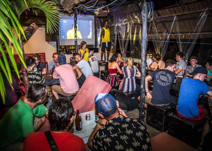 Mad Monkey Backpacker Bar