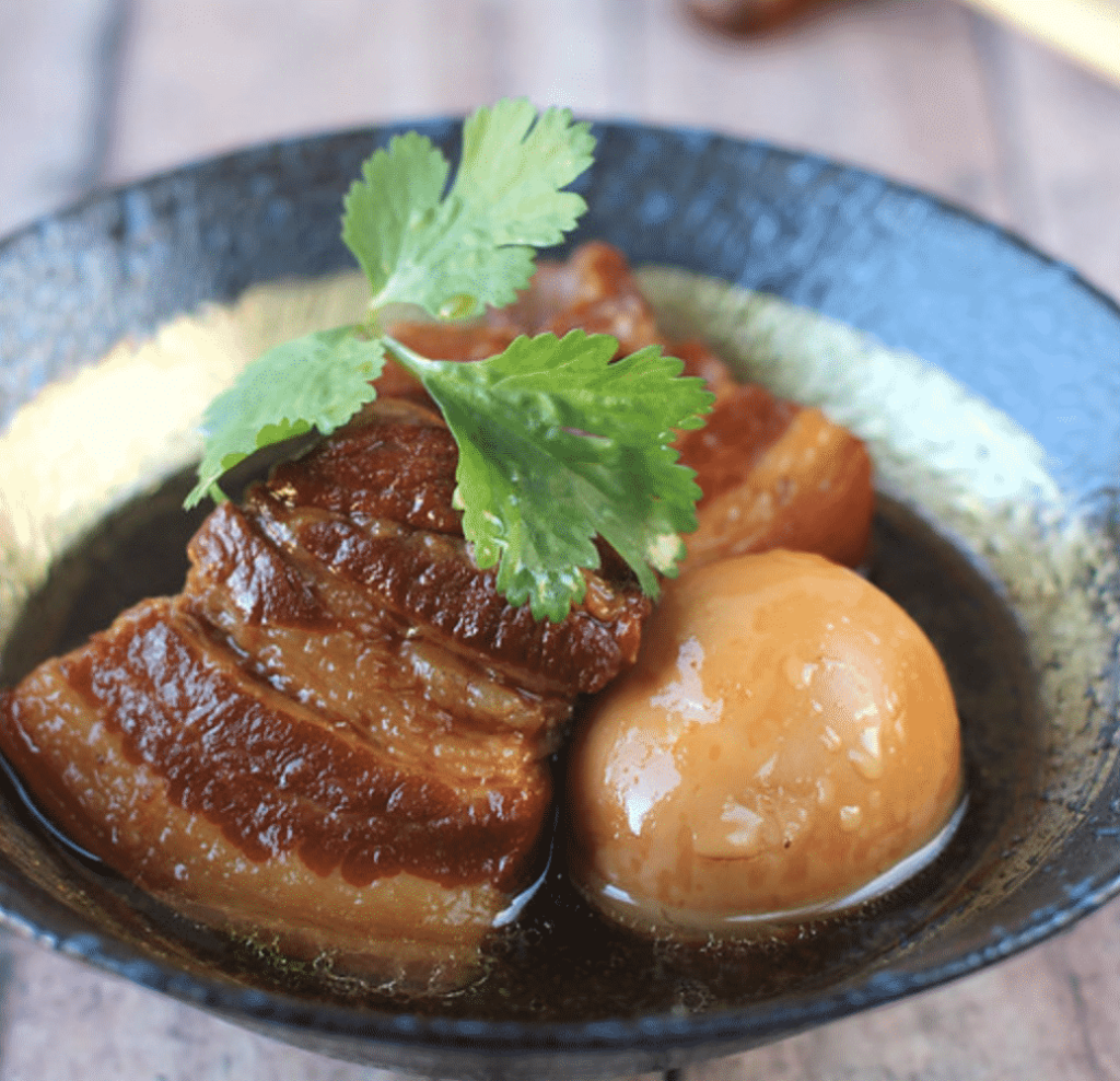 Thịt Kho Tàu (porc braisé caramélisé et œufs)