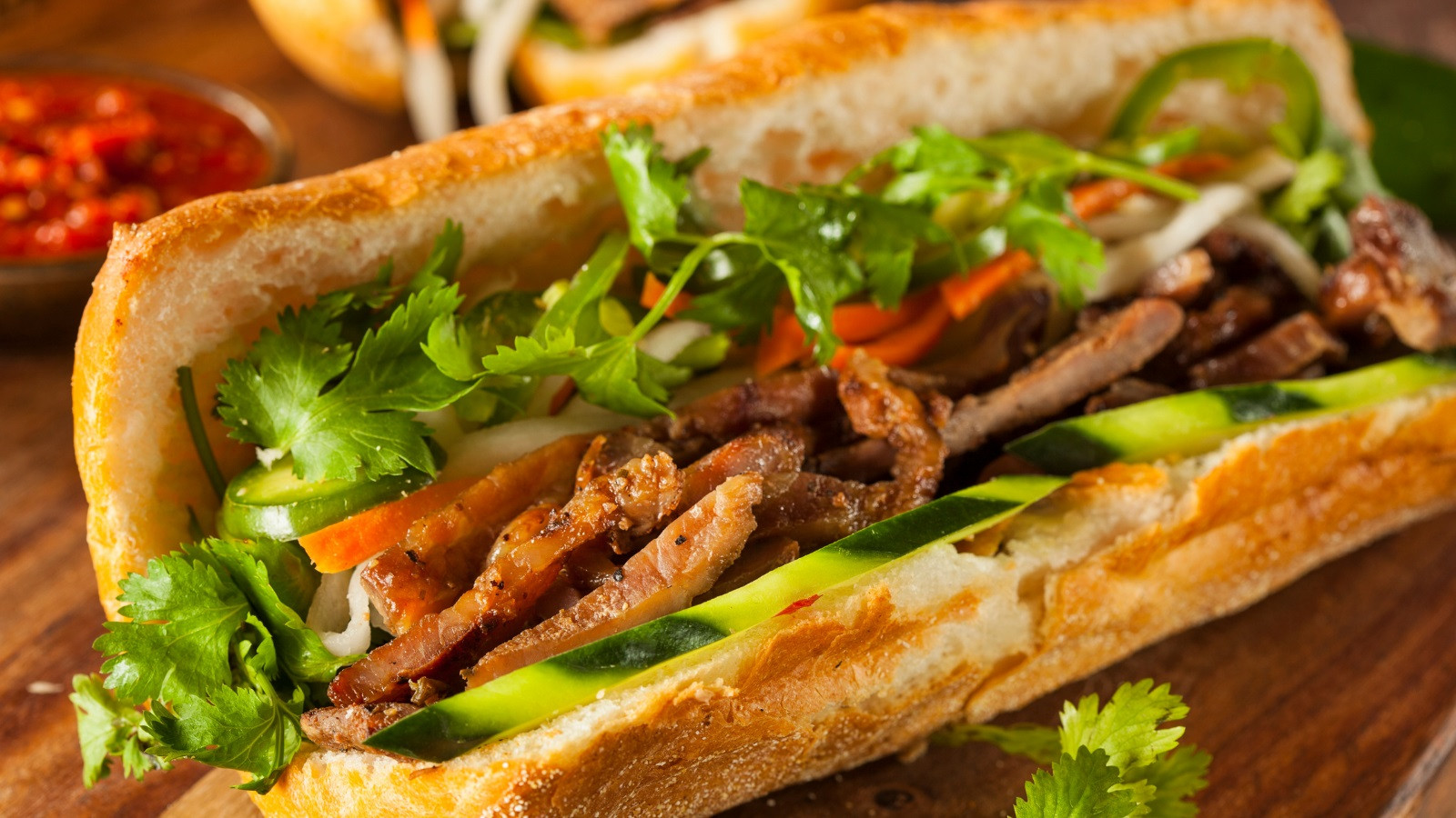 Sandwich vietnamien ( Bánh Mì ou Bánh Mỳ) : le guide ultime : Histoire, ingredients, ...