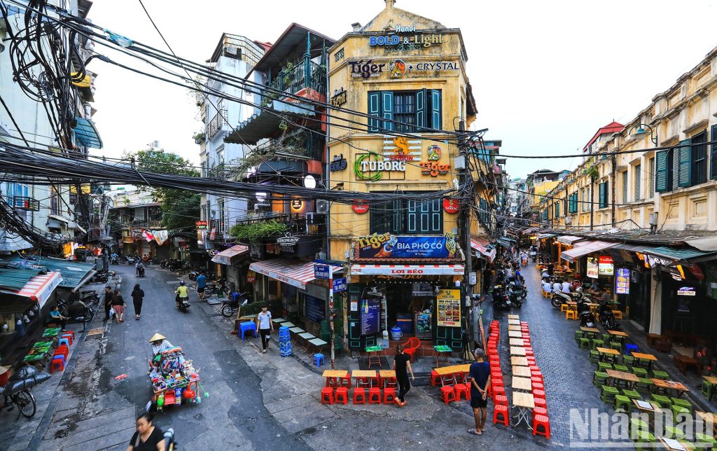 Vieux quartier de Hanoi, idéale pour découvrir la vie quotidienne, la culture et les habitants de Hanoï, au Viêt Nam.