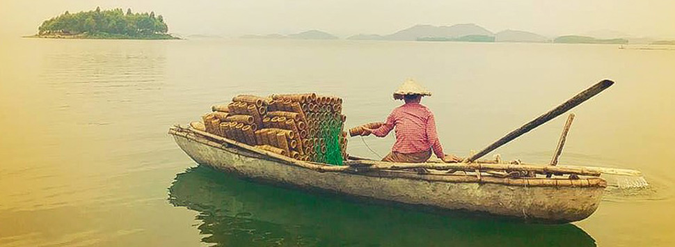 Dao aux pantalons blancs