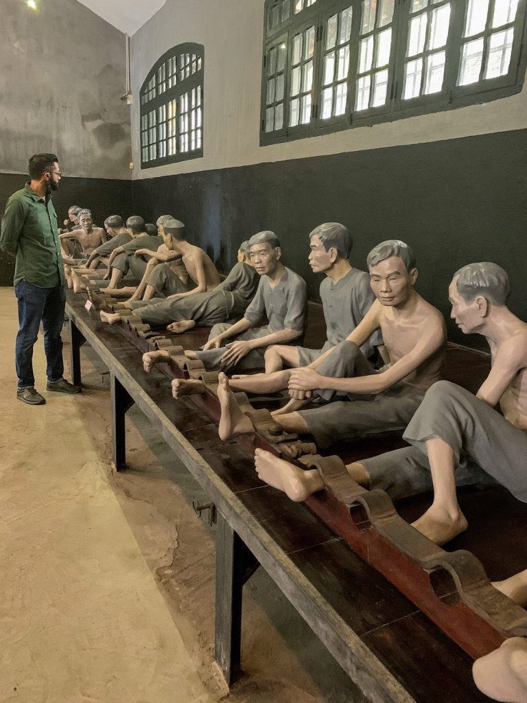 La prison de Hoa Lo, un site historique qui témoigne de la forte détermination des révolutionnaires vietnamiens