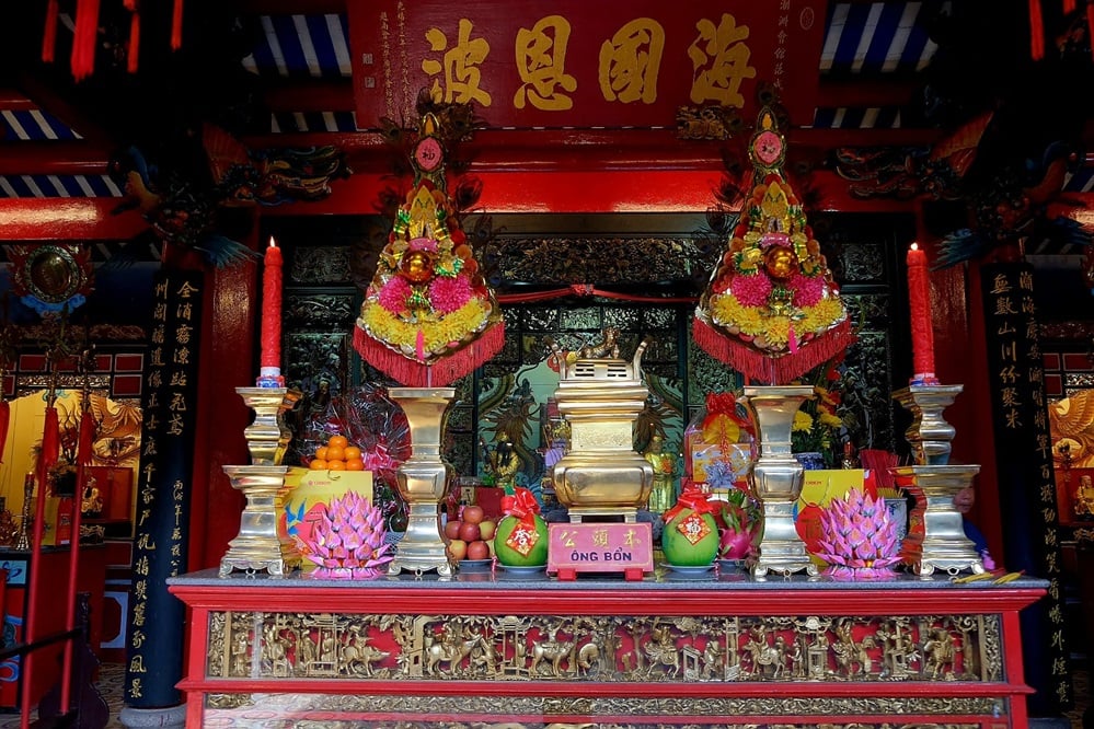 Salle d'assemblée de Trieu Chau, un des sites les plus connus du cœur charmant et animé de l'ancienne ville de Hoi An