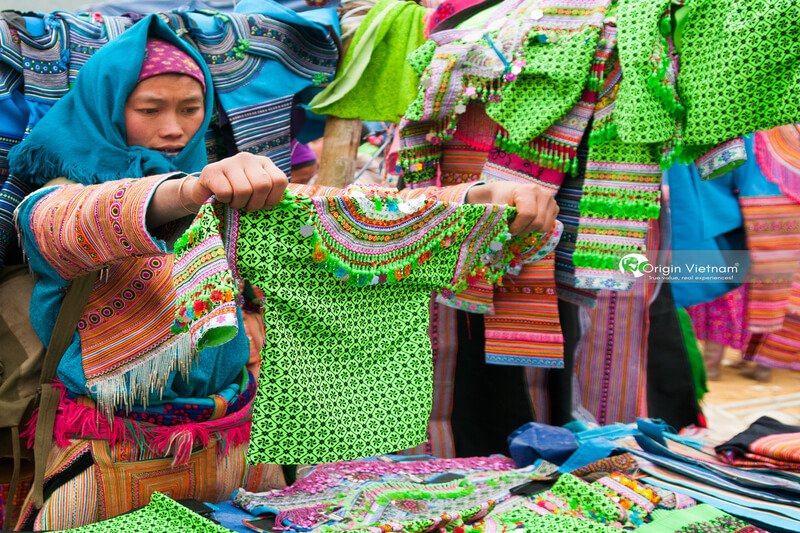 marché de Muong Hum