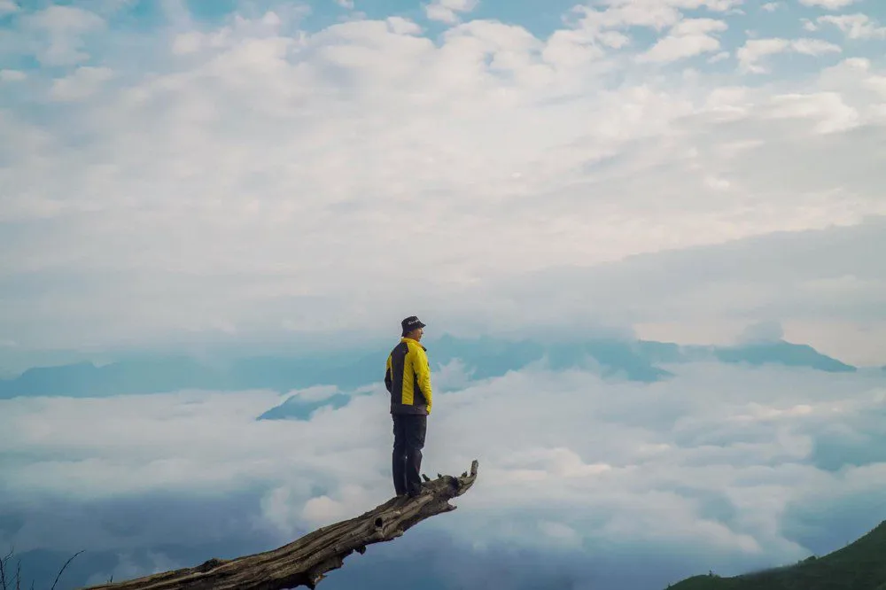 Y Ty - Trekking au sommet de la Montagne Lao Than Y Ty - Trekking au sommet de la Montagne Lao Than