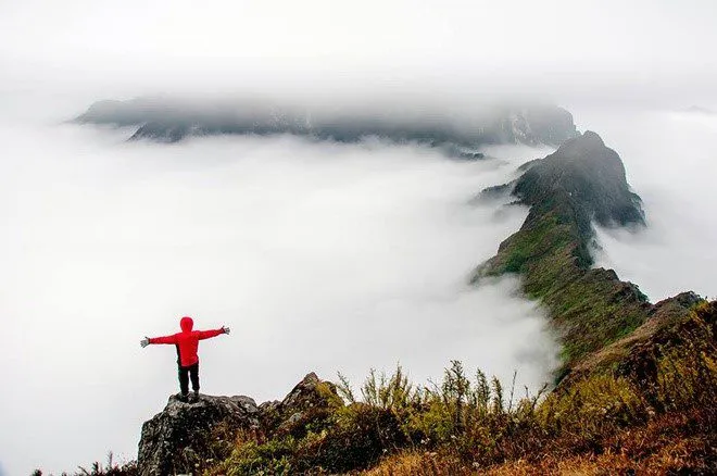 Les meilleurs endroits pour faire du trekking au Vietnam Ta Lien Son - la sixième plus haute montagne du Vietnam