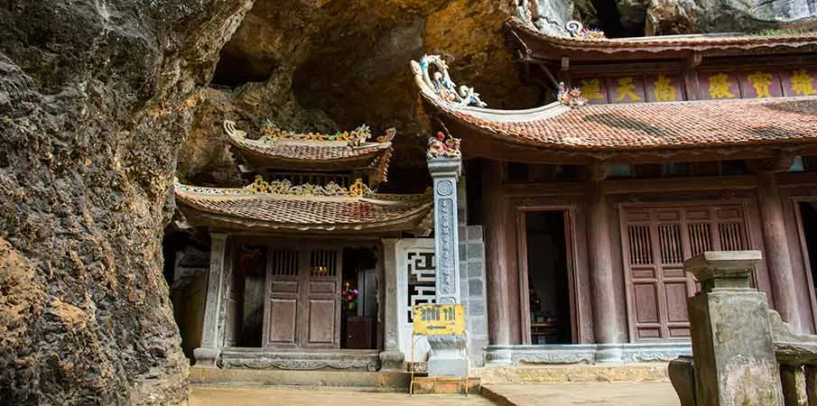 itinéraire de 10 jours au Vietnam La pagode de Bich Dong - un incontournable de la province de Ninh Binh
