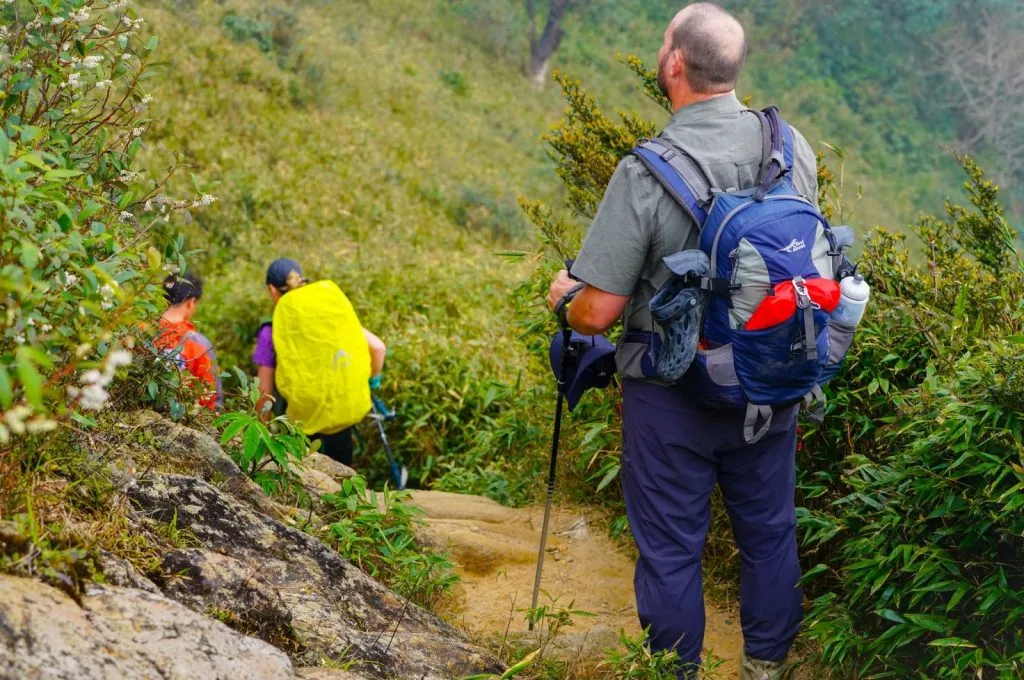Trekking Fansipan /Ascension du mont Fansipan (3 143 m), 2 jours avec guide francophone - 205 USD/ personne Trekking Fansipan /Ascension du mont Fansipan (3 143 m), 2 jours avec guide francophone - 205 USD/ personne