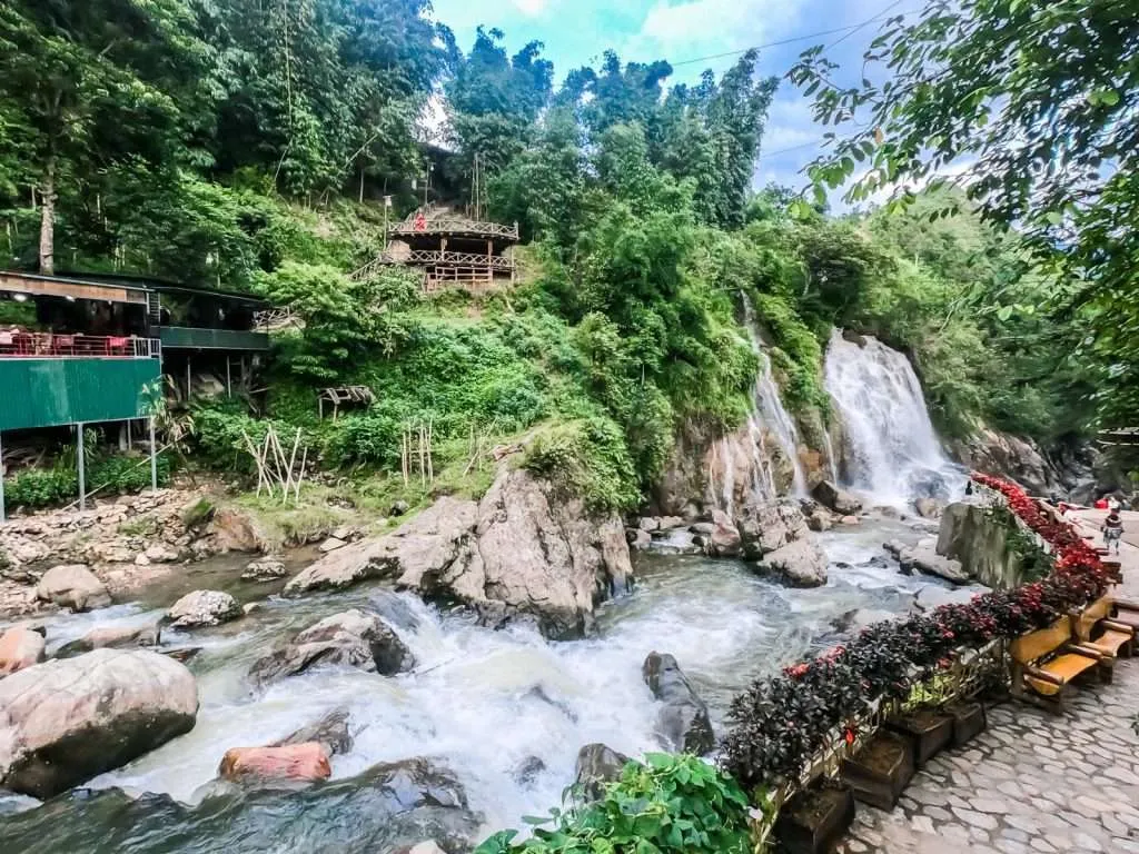 Faut-il faire un trekking à Sapa sans guide ou non ? Le village de Cat Cat Sapa Vietnam : Un guide voyage complet