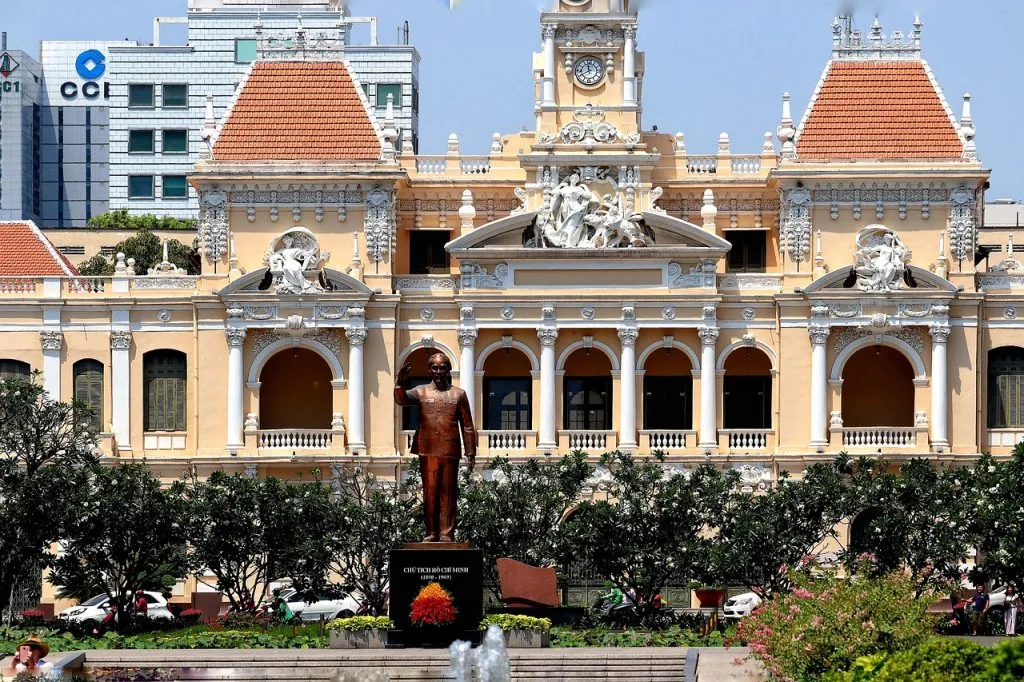 La rue Nguyen Hue, idéale place pour Découvrir les charmes de Ho Chi Minh Ville La rue Nguyen Hue, idéale place pour Découvrir les charmes de Ho Chi Minh Ville