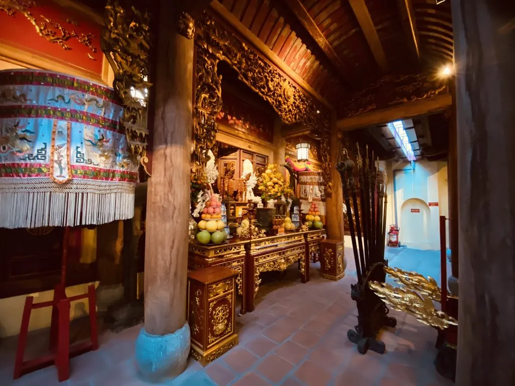 Le temple Bach Ma